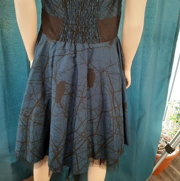 Into the woods dress - Picture 3 of 4